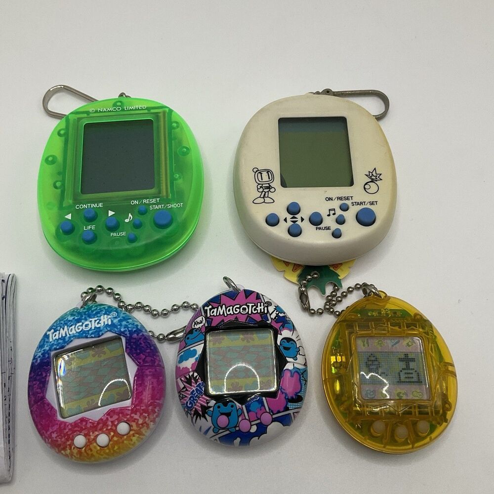 Lot of 5 Bandai Virtual Pet Tamagotchi Gen1 Bomberman Galaxian 1997 READ